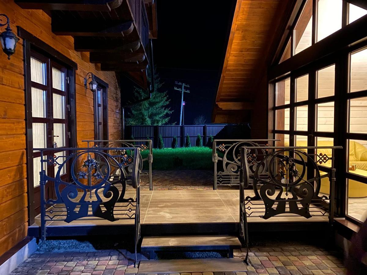 Hostynnyy Dvir Apartament Hotel & Spa Slavsko Extérieur photo